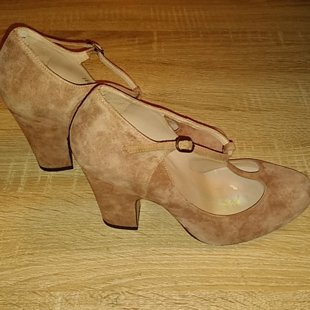 Pura Lopez Mary Jane's Gem